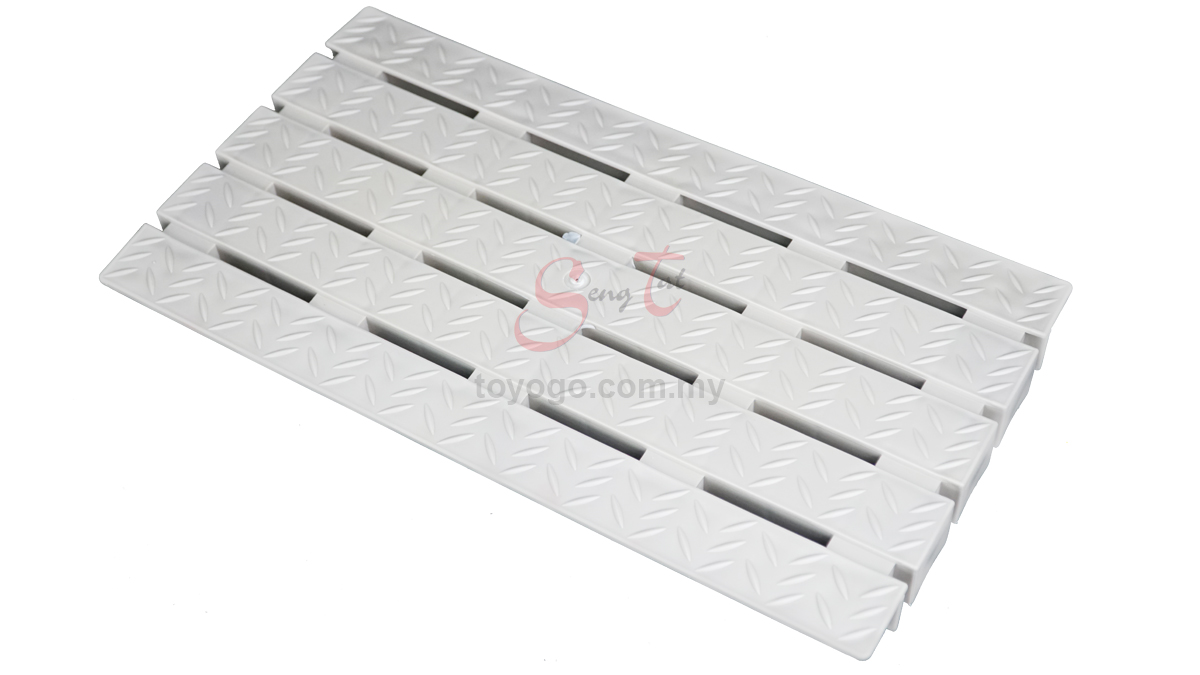 Drain Cover w/ Clip, Code: 3142